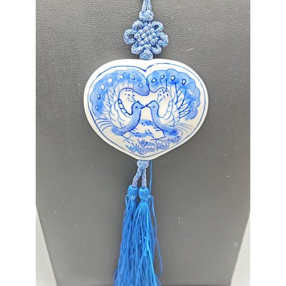 Flow Blue Peacock Love Ceramic Heart Pendant Necklace Vintage 26" Cord & Tassel - Picture 2 of 13